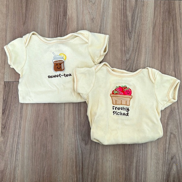 Baby onesie bundle - Picture 1 of 5